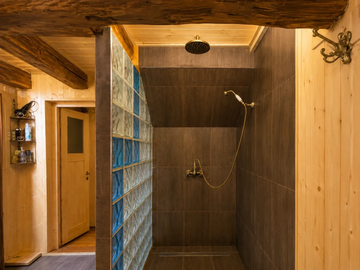 Regendusche im Badezimmer